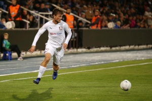 Нападающий Илья Белоус продолжит карьеру в «Волгаре»